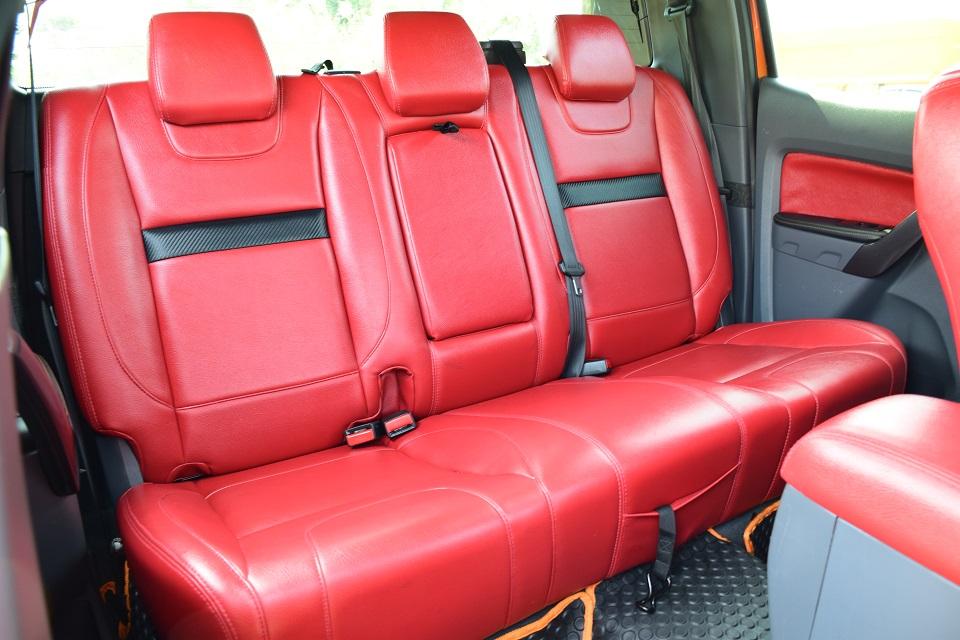 ขายกระบะ 4 ประตูฟรีดาวน์ ปี2016 FORD RANGER2.2 ดีเซลTURBO วายแทร้คไฮไลเดอร์ ออโต้ ABS AIRBAG รถมือเดียว พร้อมชุดแต่งเดิมๆ โทร0957401229 ไอดีไลน์ UTBP รูปที่ 8