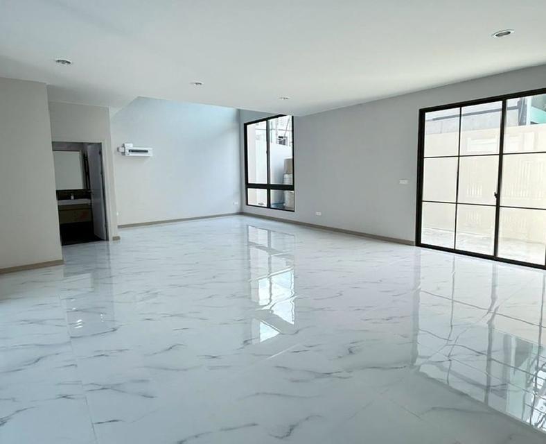 ให้เช่า ทาวน์โฮม / Home Office 3 ชั้น สไตล์ Modern Luxury / โครงการ Gravitia พระราม 2 – ท่าข้าม / กราวิเทีย พระราม 2 ท่าข้าม 3