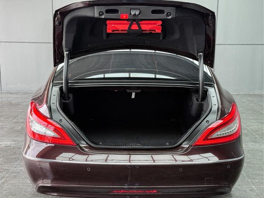 รหัสรถ WRT4530 2012 BENZ CLS-CLASS, 250 โฉม W218 ปี11-18 สีนำ้ตาล ดีเซล 2.1 L turbo 18