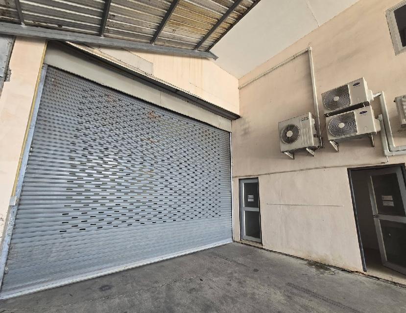 ให้เช่าโกดังพร้อมสำนักงาน 2 ชั้น / พื้นที่ใช้สอยรวม 600 ตารางเมตร / ทำเลย่านโชคชัย 4 / ซอยลาดพร้าววังหิน 47 3