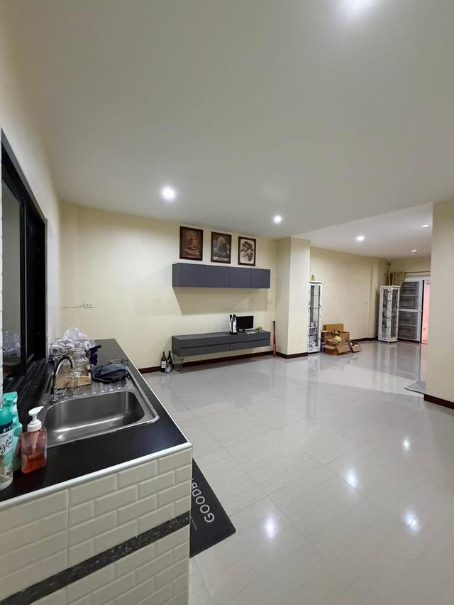 บ้านทาวน์โฮม2ชั้นใจกลางเมืองปราจีนบุรี 4