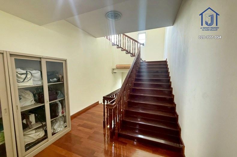 ขายบ้านเดี่ยว 3 ชั้น หมู่บ้านประชาชื่น เพลส ถนนประชาชื่น ใกล้รถไฟฟ้าสายสีชมพู 6