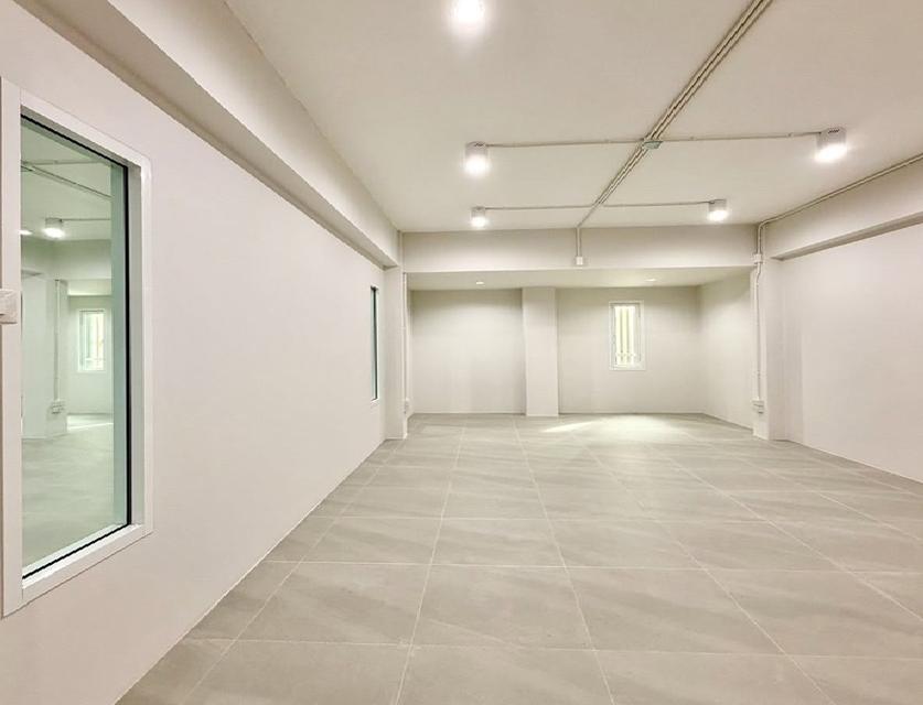 ให้เช่าอาคารสำนักงาน / Office / พื้นที่ ชั้น 1 เท่านั้น / ซอยปรีดีพนมยงค์ 14 สุขุมวิท 71 / อาคารพื้นที่ใช้สอย 480 ตารางเมตร 7
