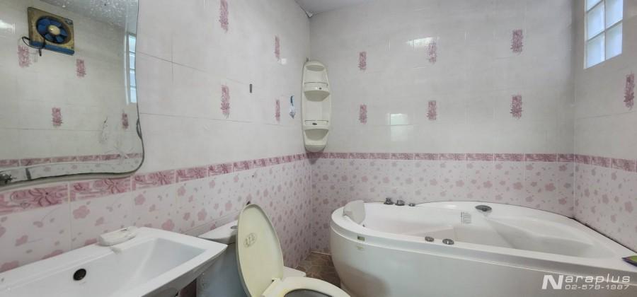 68121168 : ขายบ้านเดี่ยว 2 ชั้น + พื้นที่ดาดฟ้า เป็น Home Office ขนาด 8 ห้องนอน ขนาด 92.5 ตร.ว. สุขาภิบาล 5 ซอย.37 บางเขน กรุงเทพฯ พื้นที่ใช้ส 16