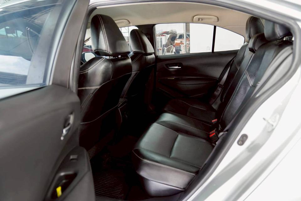 TOYOT ALTIS 1.8 HYBRID HIGH 2019 จด 20 รถมือดียว สวยใช้น้อย คุ้มๆ 14