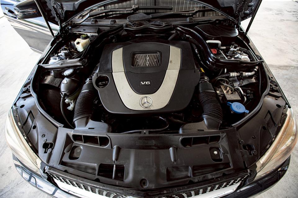 Benz C250 ปี 2013 สีรถสวย สภาพดีมากๆ  12