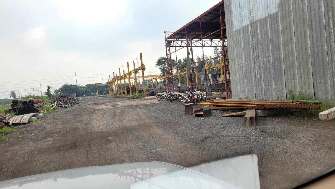 ให้เช่าที่ดิน4ไร่ติดถนน 3111 ตำบลบางไทรอำเภอบางไทรจังหวัดพระนครศรีอยุธยามอบทำค้าขายโกดังโรงงานมีไฟ 3 เฟสรถเทเลอร์เข้าได้สนใจโทร 089-766-8362 5