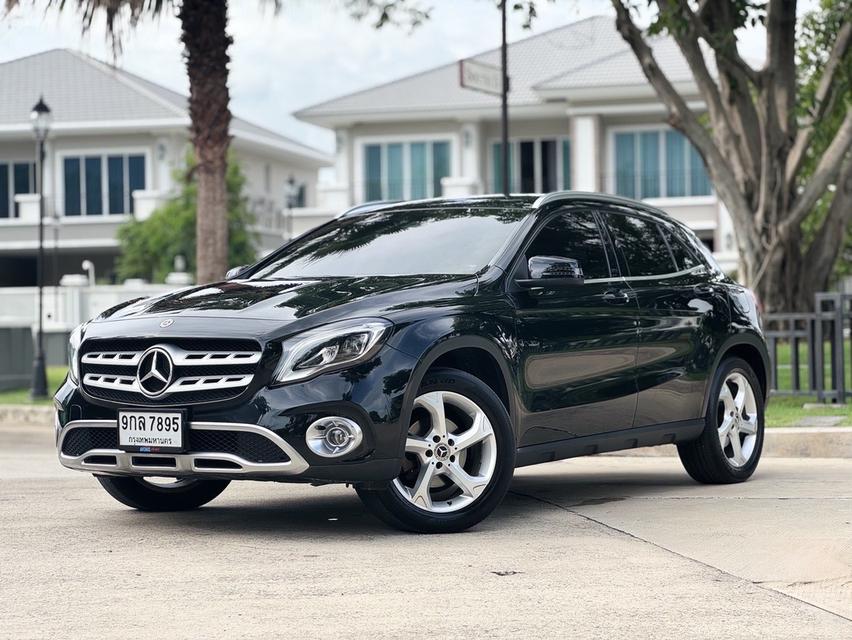 รหัสรถ AVA7995 ✨Mercedes Benz GLA200 Urban ปี 2018 W156 Facelift