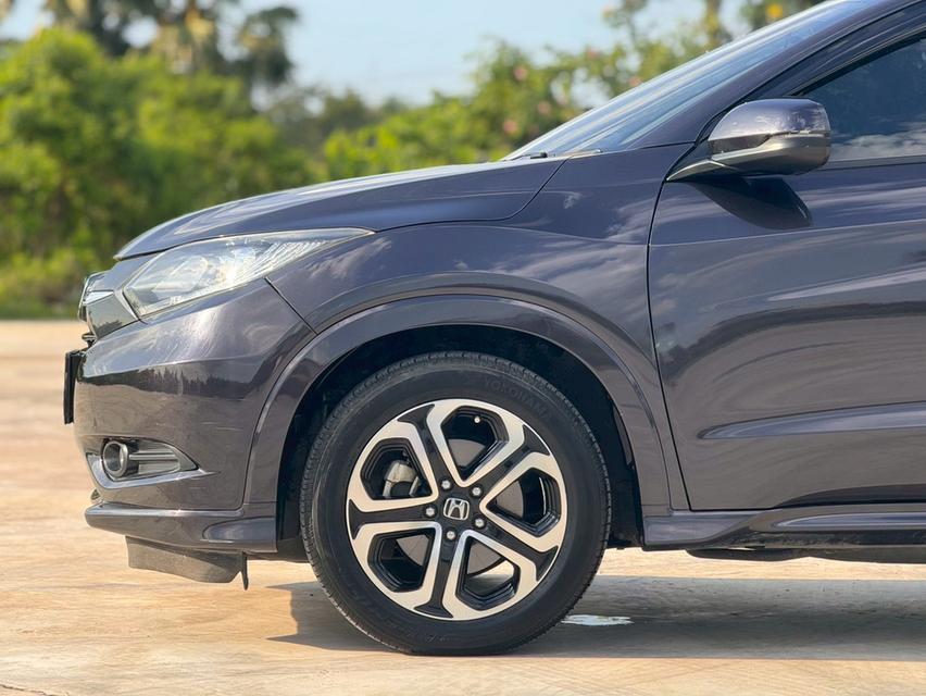 HONDA HRV 1.8 E Limited ปี 16 สีเทาดำ   ออโต้ สวยหรูสปอร์ตน่าขับมากๆ  3