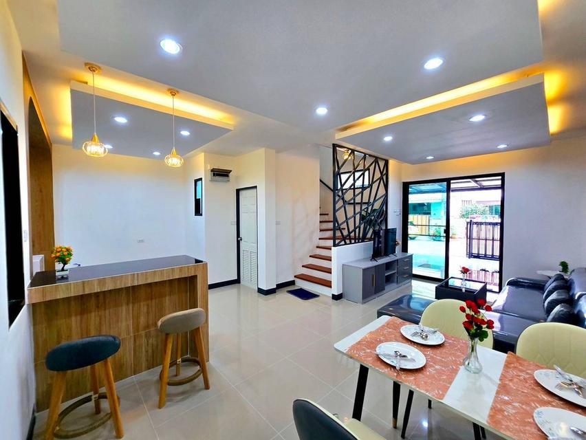 ทาวน์เฮ้าส์มีนบุรี คลองสามวา เลียบคลองสอง หมู่บ้านไอดีไซน์ นัดชมบ้าน บ้าน 085-318-6868 คุณวา 14