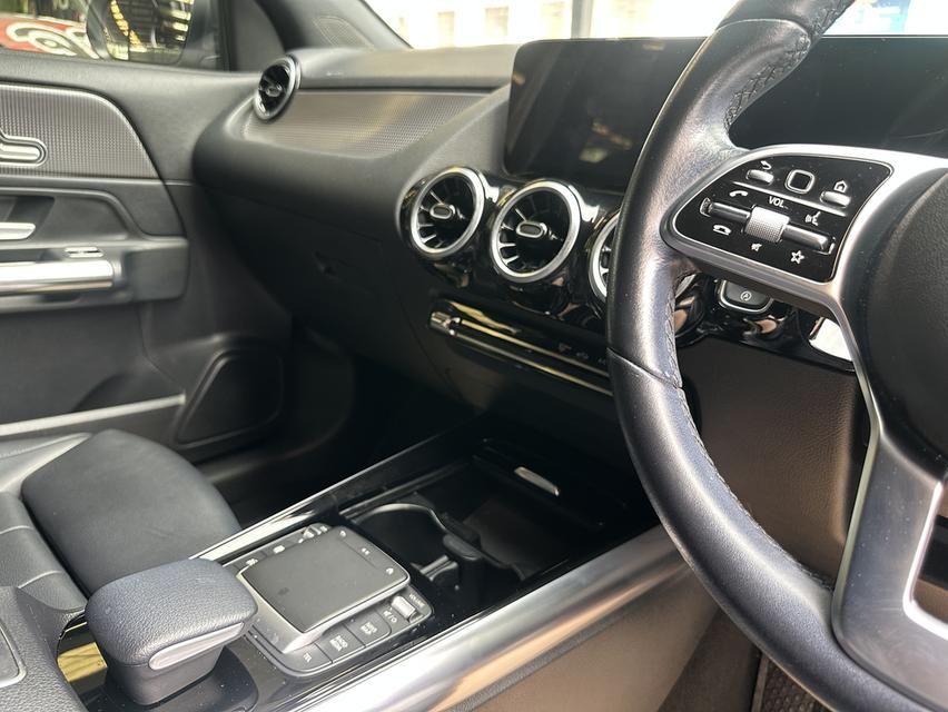 MERCEDES BENZ GLA200 1.3 Progressive จดทะเบียนปี2022 รถสวย รูปที่ 11