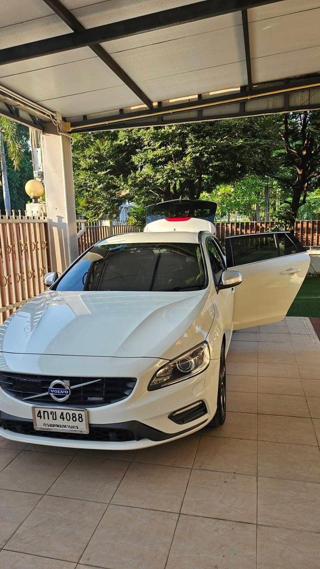 Volvo V60 ปี 2014