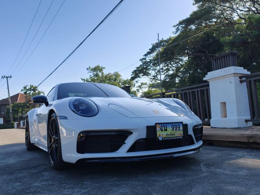 Purche 911 carrera4 GTS 18