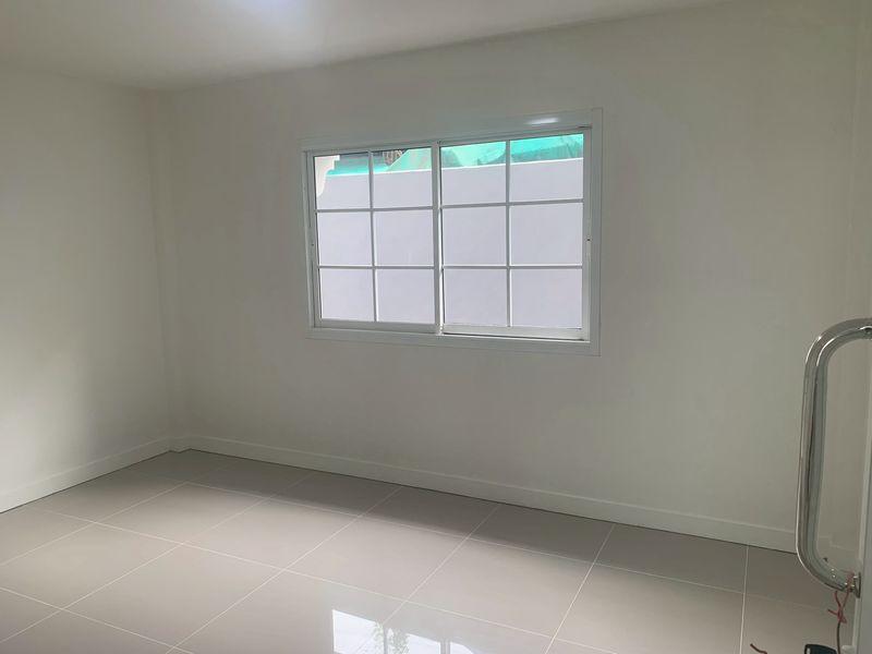 ขาย : บ้านเดี่ยว 2 ชั้น,เนื้อที่ 49 ตรว.  หมู่บ้านชื่นกมลนิเวศน์ ถนนรามอินทรา 60 แขวงรามอินทรา เขตคันนายาว จังหวัดกรุงเทพมหานคร  9