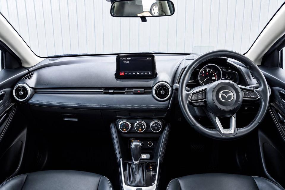MAZDA MAZDA2 1.3 Sport S Leather ปี 2020 สีเทา โฉม ปี14-ปัจจุบัน 5Dr รถVat รูปที่ 13