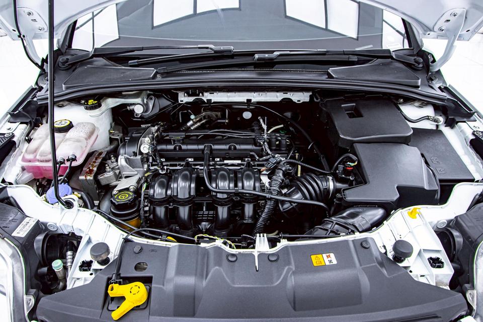 FORD FOCUS 1.6 TREND SPORT 2013  3
