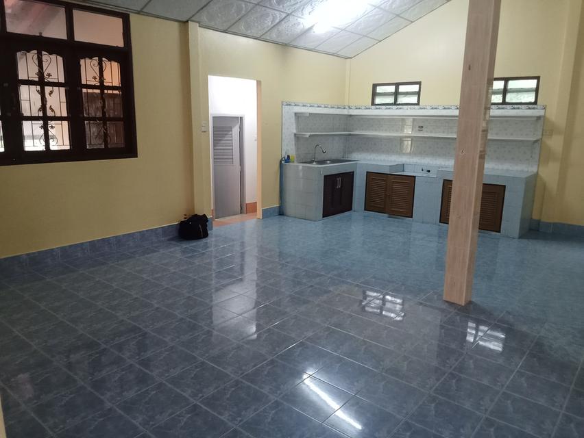 บ้านพร้อนที่ดินสวนยาง 12