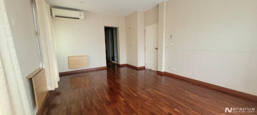 69030160 : ขายบ้านเดี่ยว 2 ชั้น หลังมุม สไตล์โมเดิร์น 4 ห้องนอน พร้อมเรือนรับรอง บนที่ดินขนาด 91.9 ตร.ว. หมู่บ้านวรารมย์ พรีเมี่ยม วัชรพล-จตุโชติ กรุ 19