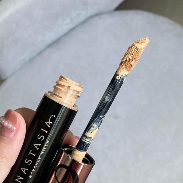 Concealer Anastasia 1