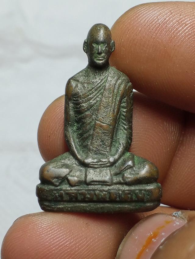 รูปหล่อหลวงพ่อเดิมพิมพ์ฐานสูง