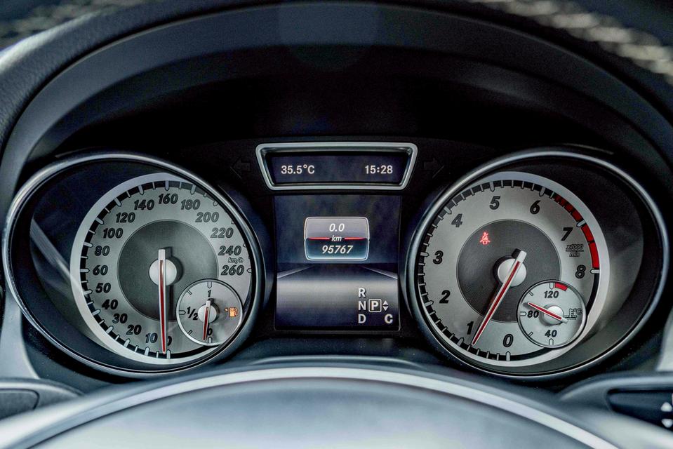 รหัสรถ NP2753 BENZ CLA200 2016 16