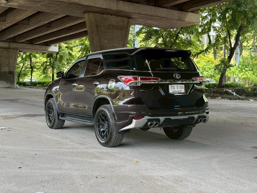 ขายรถ Toyota Fortuner 2.4 ปี 2016 สีน้ำตาล เกียร์ออโต้ 6