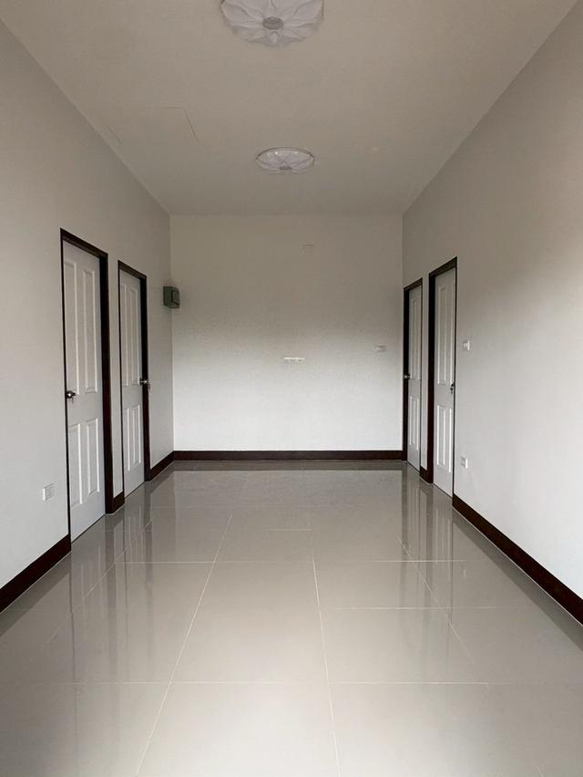 บ้านพร้อมที่ดิน เนื้อที่ 52.5 ตร.ว แหล่งชุมชน น้ำไม่ท่วม 10