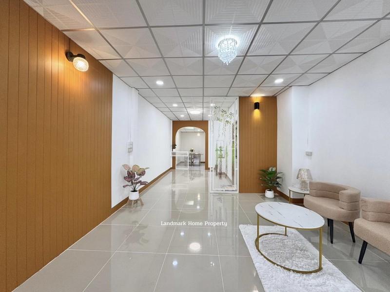 lN-070 ขายทาวน์เฮ้าส์ 2 ชั้น มบ.มนวดี ซอยวัดลาดปลาดุก บ้านสไตล์มินิมอล ออกแบบลงตัว มีเทอเรส รีโนเวทใหม่พร้อมอยู่ 3