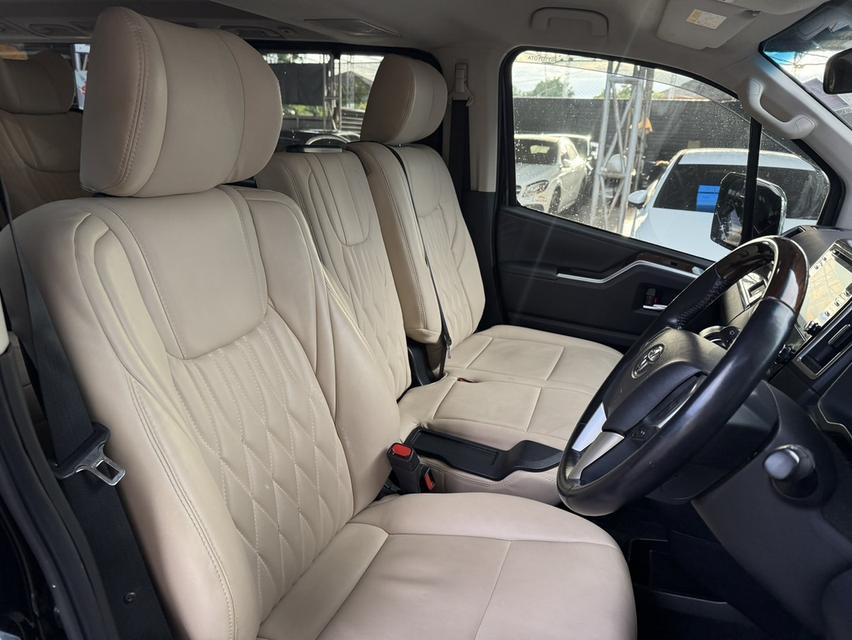 Toyota majesty 2.8 พรีเมี่ยม