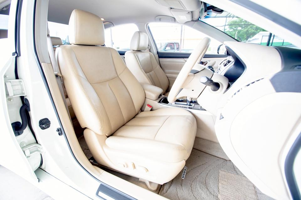 Nissan Teana 2.0 XL ปี 2015 สีขาว มือเดียวป้ายแดง ไมล์แท้ 87,906 กิโลแท้ 11