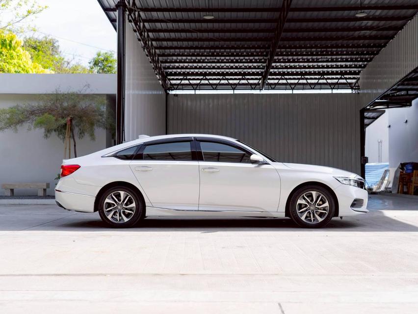 Honda Accord 1.5EL Turbo  ปี 2019 สวยสภาพป้ายแดง การันตีรถสวยทุกจุด รูปที่ 2
