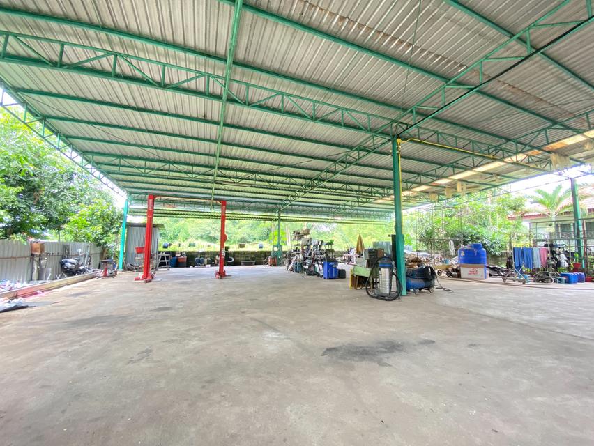 ขายบ้านพร้อมที่ดินและโครงหลังคาขนาดใหญ่ เหมาะสำหรับทำธุรกิจหรืออยู่อาศัย (รหัส: BSS-138) 5