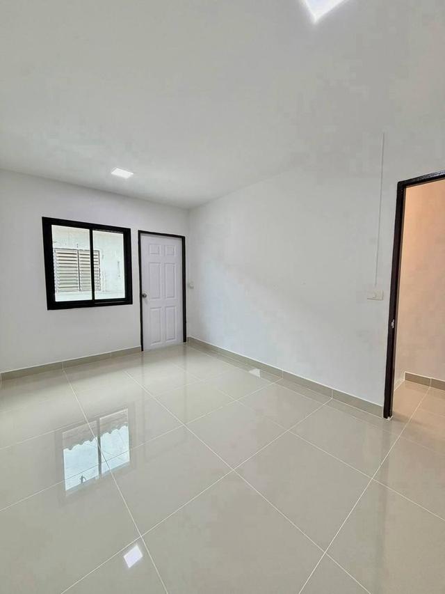 🏡💕 ทาวน์เฮ้าส์ พร้อมเฟอร์นิเจอร์ ใกล้โรงเรียนดังหลายแห่ง เหมาะกับทุกคนในครอบครัว 💕🏡 13