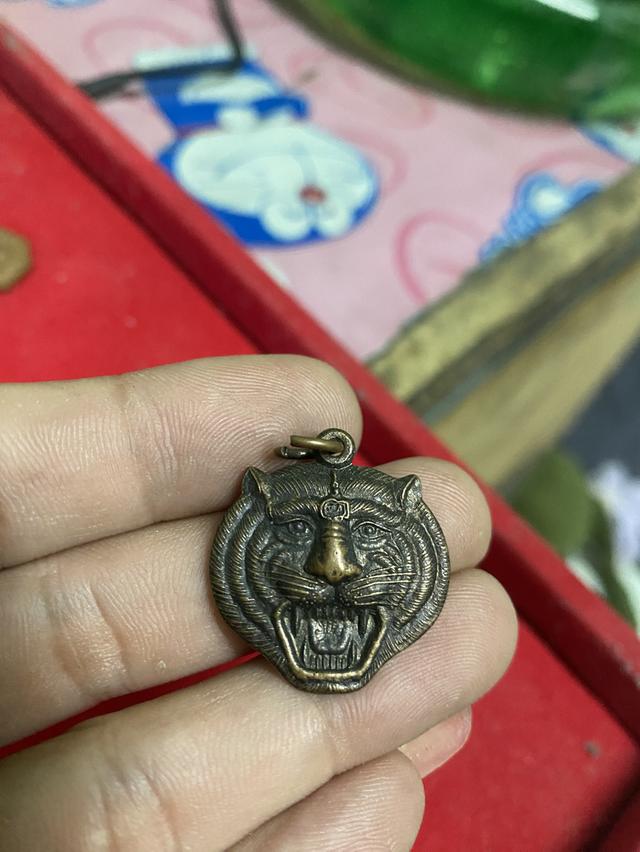 เหรียญหน้าเสือพระอาจารย์ตี๋เล็ก