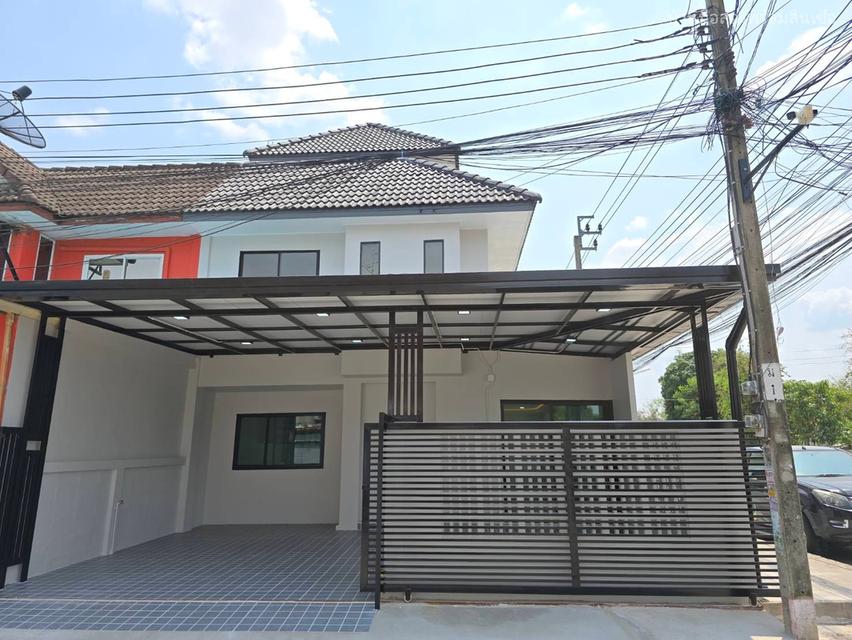 หมู่บ้าน เมืองทรัพย์ธานี เลียบคลองสอง 25 1