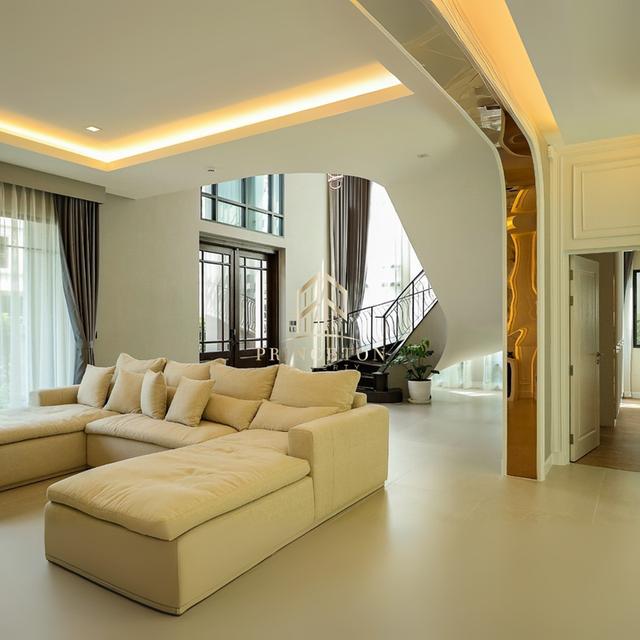 Luxury House For Sale or Rent Grand Bangkok Boulevard Krungthepreetha 2