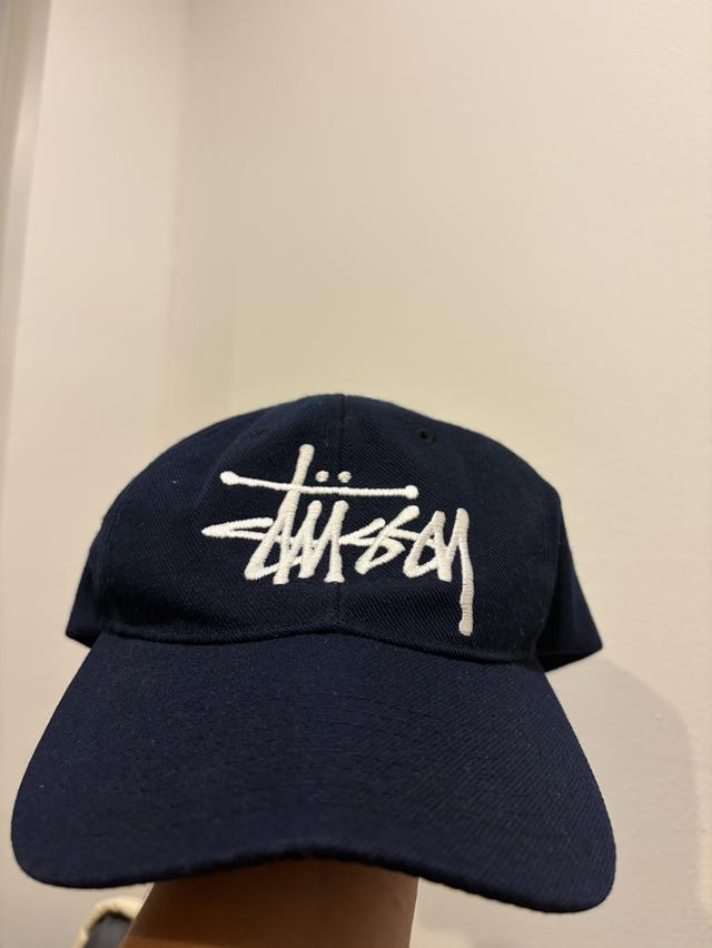 หมวกstussyสีกรม สภาพใหม่