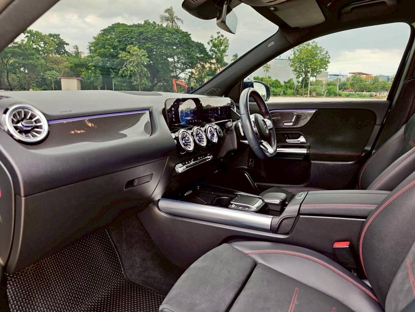 Mercedes Benz GLA200 AMG Dynamic 2023 รถใหม่สภาพป้ายแดง คุ้มมากๆ 14