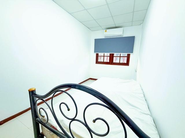 รถไฟฟ้าสายสีเหลือง Seacon Square 1.2กม ทาวน์โฮม 2 ชั้น พร้อมอยู่ 3 นอน BTS ปุณณวิถี 2.84 กม. รร.วชิรธรรมสาธิต 145 ตร.ม. รูปย่อยที่ 5