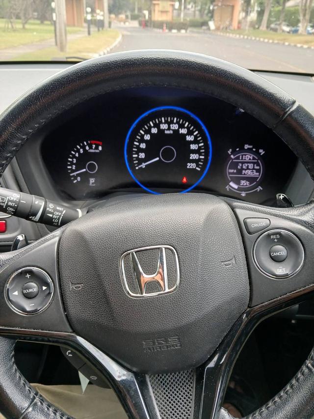 Honda Hrv 2016 1.8 EL มือเดียว ซื้อสดมา  ขาย 338000  เอกสารครบ รถจอดมีนบุรีสอบถาม 0853375537 เอ รูปที่ 3