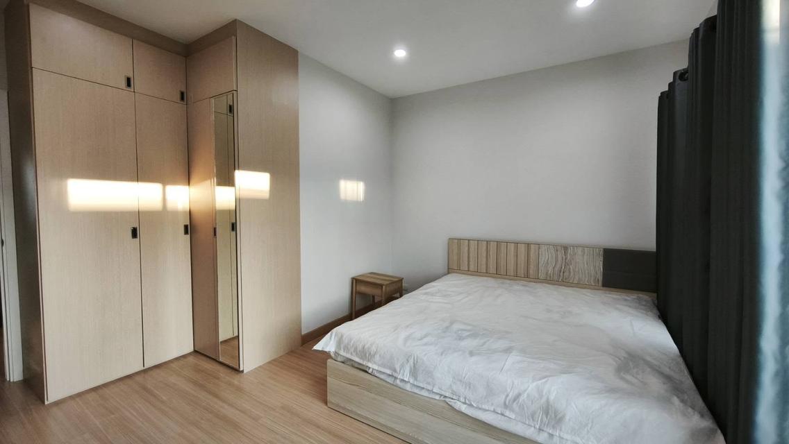 🏡 ทาวน์โฮมสองชั้นในโครงการ พร้อมระบบรักษาความปลอดภัย #เมืองเชียงใหม่ ราคาเพียง 25,000 บาท/เดือน ✨ 清迈联排别墅出租 3 卧室 3 卫生间 – 租金 25,000 泰铢/月 ✨ 9