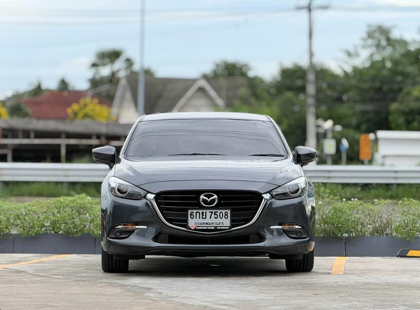 MAZDA MAZDA3, 2.0 SP โฉม ปี14-19 4Dr สีเทาตัวท็อป เบนซิน มือเดียวป้ายแดง ปี 2016จด2017🚀🚀 ไมล์แท้ 108,301 km.️✅ รๅคๅ 378,000 บาท🏦🏦 ผ่อน 7,471 บาท รูปย่อยที่ 4