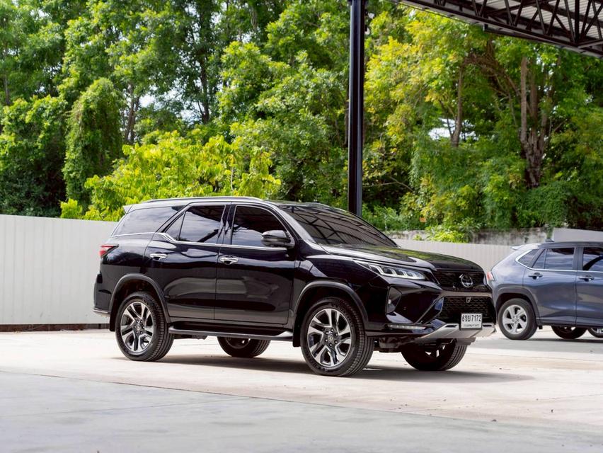 Toyota Fortuner 2.8 Legender 4WD ปี 2023 6