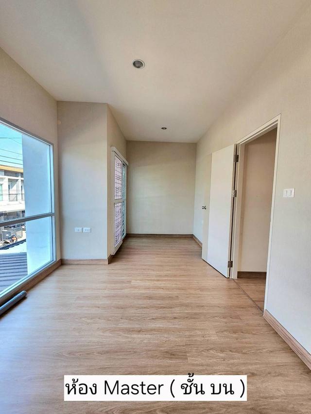 หมู่บ้านลุมพินี ทาวน์พาร์ค ท่าข้าม-พระราม 2 9