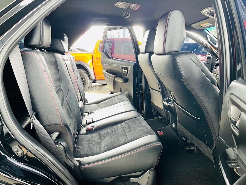 Toyota Fortuner2.8 GR Sport 4WD ปี 23จด24 ไมล์7หมื่นโลแท้ 224แรงม้า รูปที่ 18