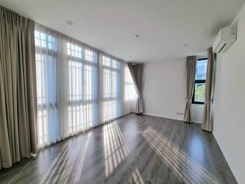 Luxury  House For Sale 11,000,000 TH 15