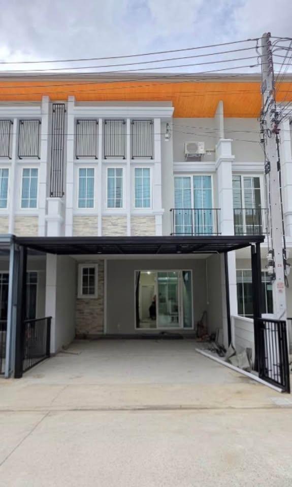 ทาวน์โฮมให้เช่า 4 ห้องนอน คลองหลวง โครงการ Golden Town วิภาวดี รังสิต 4