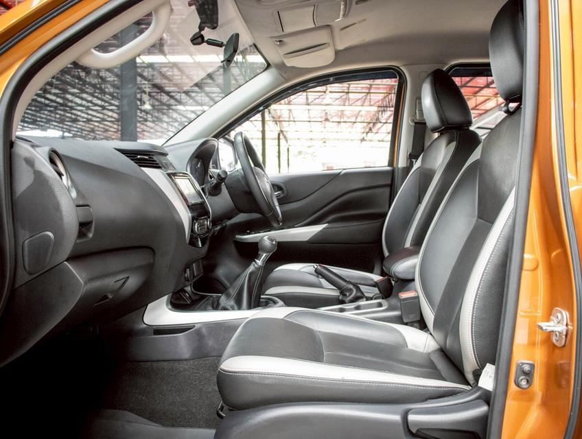 NISSAN NAVARA NP300 2.5 CALIBRE Sportech DOUBLECAB 2016 14