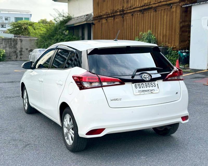 รหัสรถ QT9553 TOYOTA YARIS ECO 1.2 E Hatchback สีขาว ปี2019 9