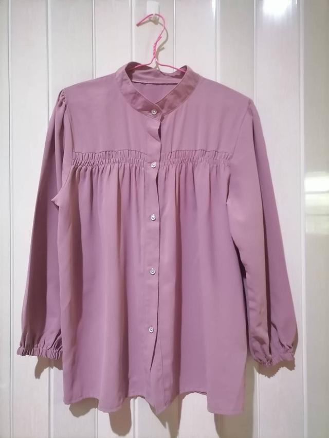 เสื้อเบลาส์คอจีนสีชมพูหม่น สม็อคอก